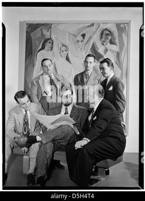 [Porträt von Johnny Richards, Eddie Sauter, Ralph Burns, Neal Hefti, George Handy und Edwin A. Finckel, Museum of Modern Art, New York, N.Y., Ca. März 1947] (LOC) Stockfoto