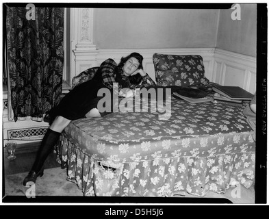 [Portrait von Adele Girard, türkische Botschaft, Washington, D.C., von 1938 bis 1948] (LOC) Stockfoto