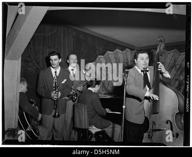 [Porträt von Chubby Jackson, Conte Candoli und Emmett Carls, Esquire Club, Valley Stream, Long Island, N.Y., ca. April 1947] (LOC) Stockfoto