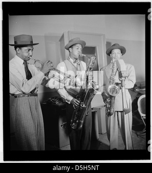 [Porträt von Illinois Jacquet, New York, N.Y., ca. Mai 1947] (LOC) Stockfoto