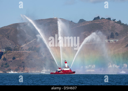 San Francisco Feuerwehr Guardian Löschboot Nr. 2 Stockfoto