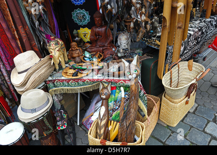 Marktstand, Verkauf von Souvenirs, Nürnberg, Bayern, Deutschland, Westeuropa. Stockfoto