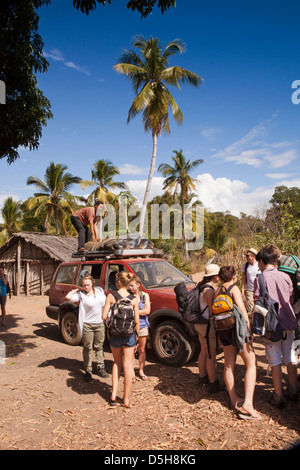 Madagaskar, Betrieb Wallacea, Mariarano, Studenten, die im Opwall Camp ankommen Stockfoto