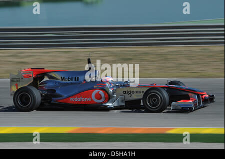 Briten Jenson Button, McLaren Mercedes während der Vorsaison-tests bei "Circuito De La Comunitat Valenciana" Rennstrecke in Valencia, Spanien, 02 Februar 2010. Die Testfahrten sind der Anfang der Saison kurzen Test, vor dem Start der Formel-1-Saison 2010 in Bahrain am 14. März 2010. Foto: David Ebener Stockfoto