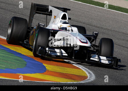 Spanische Formel Eins Fahrer Pedro De La Rosa von Sauber in Aktion während der Tests auf der Rennstrecke in Valencia, Spanien, 1. Februar 2010 gesehen. Foto: JENS Büttner Stockfoto