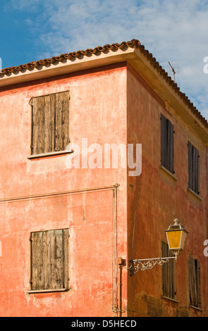 In der Nähe der Fassade des alten Hauses, Caorle, Italien Stockfoto