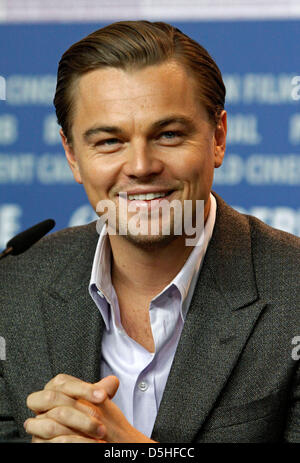 US-Schauspieler Leonardo DiCaprio besucht die Pressekonferenz für den Film "Shutter Island" bei der 60. Internationalen Filmfestspiele Berlinale in Berlin, Deutschland, am Samstag, 13. Februar 2010. Das Festival dauert bis 21 Februar 2010. Foto: Hubert Boesl Stockfoto