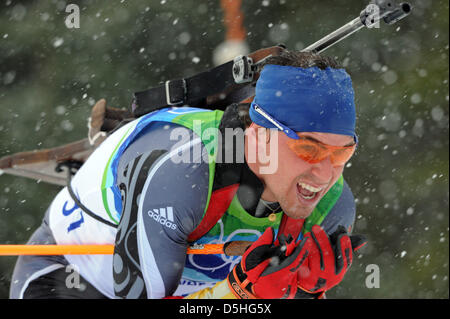 Michael Greis Deutschlands in Aktion während der Biathlon-Herren 10 km Sprint im Olympic Park während der Olympischen Spiele in Vancouver 2010, Whistler, Kanada, 14. Februar 2010. Foto: Martin Schutt +++(c) Dpa - Bildfunk +++ Stockfoto