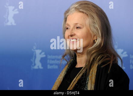 Deutsche Schauspielerin Hanna Schygulla besucht ein Fototermin bei der 60. Berlinale Internationalen Filmfestspiele in Berlin, Deutschland, Mittwoch, 17. Februar 2010. Das Festival dauert bis 21 Februar 2010. Schygulla werden mit einem Goldenen Ehrenbären für ihr Lebenswerk geehrt. Foto: Tim Brakemeier Dpa/Lbn +++(c) Dpa - Bildfunk +++ Stockfoto