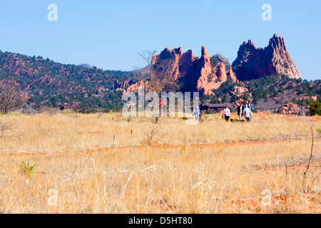 Menschen, die genießen Red Rocks Open Space Park in Colorado Springs Stockfoto