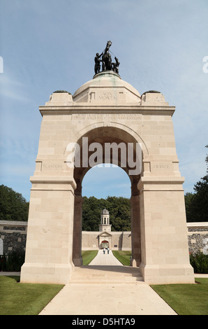 Das Memorial Arch in der südafrikanischen National Memorial am Delville Holz, Somme, Frankreich. Stockfoto