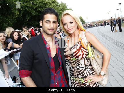 Gast und Gina-Lisa Lohfink beim Comet Award in der König-Pilsener Arena. Oberhausen, Deutschland - 27.05.2011. Stockfoto