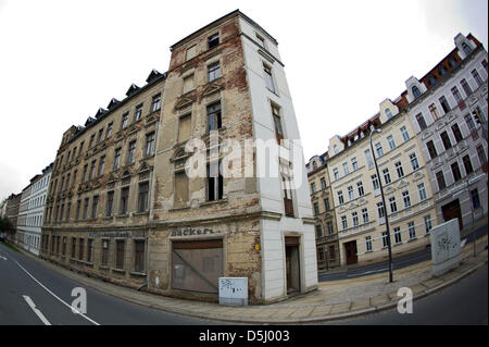 Blick auf das Eckgebäude an der Kreuzung Brautwiesen und Rauschwalder Straße in Görlitz, Deutschland, 13. September 2012. Görlitz verfügt über ein reiches architektonisches Erbe (Gotik, Renaissance, Barock, Historismus, Jugendstil), das im Gegensatz zu den meisten anderen historischen Städten     nie stark war während des zweiten Weltkrieges zerstört. Foto: Arno Burgi Stockfoto