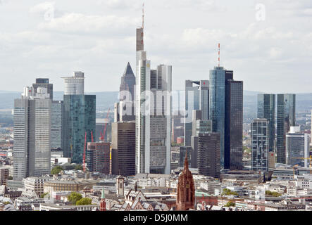 Ansicht des Frankfurter Bankenviertel von der 38. Etage des neuen Sitzes der Europäischen Zentralbank (EZB) unter Umfüllstation in Frankfurt Main, Deutschland, 20. September 2012. Die neue Zentrale der EZB soll um die EZB ab 2014 zu beherbergen. Das Richtfest endete offiziell das vertikale Wachstum des neuen Hauptsitzes. Foto: BORIS ROESSLER Stockfoto