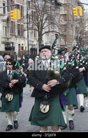 Die jährliche irische Parade in Park Slope, Brooklyn, NY in diesem Jahr wurde am St. Patricks Day, 17. März gefeiert. Stockfoto