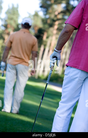Golfer spielen Golf auf schönen sonnigen Tag Stockfoto