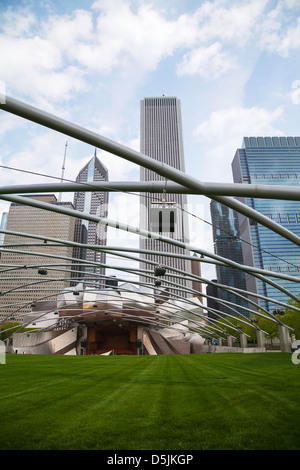 Jay Pritzker Pavilion im Millennium Park Stockfoto