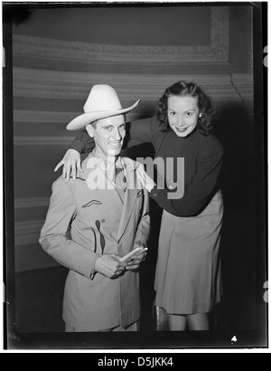 Die Country-Musiklegende Ernest Tubb tritt vom 18. Bis 19. September 1947 in der Carnegie Hall in New York auf. Sein Honky Tonk-Stil fand beim Publikum Anklang und markierte einen entscheidenden Moment in der Geschichte der Country-Musik. Stockfoto