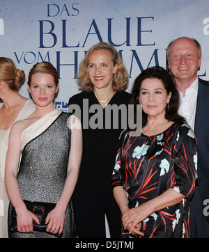 Karoline Herfurth Juliane Köhler und Hannelore Elsner in der Berlin-premiere von "Das Blaue Vom Himmel" bei Astor Filmlounge Stockfoto