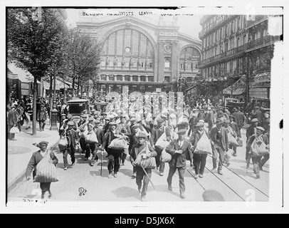 Belgische Reservisten verlassen Gare de l ' est [d.h., Gare du Nord] (LOC) Stockfoto