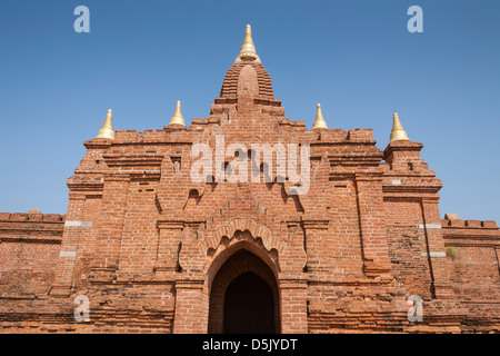 Pyathatgyi Tempel, auch bekannt als Pyathadar-Tempel in der Nähe von Minnanthu, Bagan, Myanmar (Burma) Stockfoto