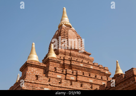 Stupa von Pyathatgyi Tempel, auch bekannt als Pyathadar-Tempel in der Nähe von Minnanthu, Bagan, Myanmar (Burma) Stockfoto