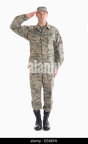 Studioaufnahme salutieren Soldaten Stockfoto