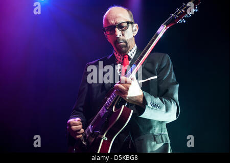 Chicago, USA. 3. April 2013. Duke Erikson der alternative-Rock Band Garbage Durchführung im Riviera Theater in Chicago, USA. Bildnachweis: Max Herman/Alamy Live-Nachrichten Stockfoto