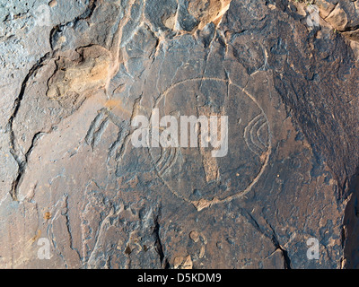 Prähistorische Felszeichnungen in Oukaimeden Skigebiet im hohen Atlas-Gebirge in Marokko Stockfoto