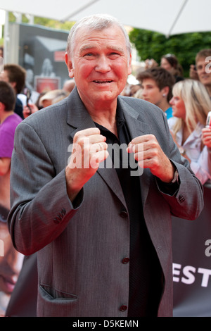 Fritz Sdunek, bei der Europapremiere von "Klitschko" in der Lichtburg. Essen, Deutschland - 14.06.2011 Stockfoto