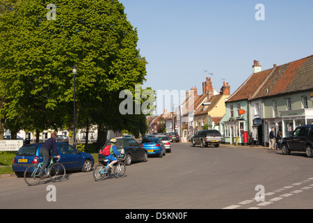 VEREINIGTES KÖNIGREICH; NORFOLK; ENGLAND; BURNHAM MARKET; DORF; SOMMER; NORTH NORFOLK; Stockfoto