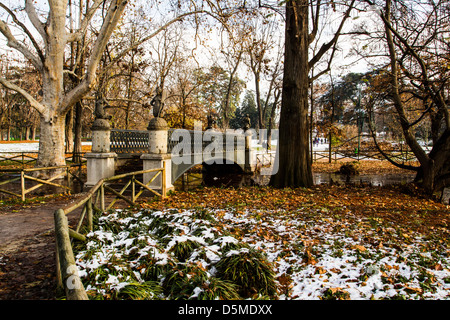 Ponte Delle Sirenette im Parco Sempione im Winter. Stockfoto