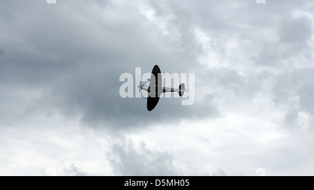 Spitfire mark 9 2. Weltkrieg Jagdflugzeug fliegen Stockfoto