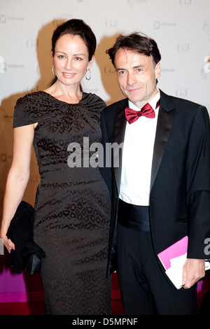 Sabrina Staubitz und Giovanni di Lorenzo bei der Henry-Nannen-Preis-Verleihung am Hamburger Schauspielhaus Hamburg, Deutschland- Stockfoto