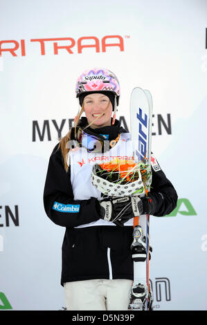 Justine Dufour-Lapointe (CAN), 6. März 2013 - Buckelpiste: Justine Dufour-Lapointe von Kanada feiert ihren zweiten Platz bei der FIS Freestyle Ski Meisterschaften Frauen Moguls Finale in Voss, Norwegen. (Foto von Hiroyuki Sato/AFLO) Stockfoto