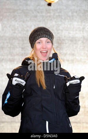 Justine Dufour-Lapointe (CAN), 6. März 2013 - Buckelpiste: Justine Dufour-Lapointe von Kanada feiert ihren zweiten Platz bei der FIS Freestyle Ski Meisterschaften Frauen Moguls Finale in Voss, Norwegen. (Foto von Hiroyuki Sato/AFLO) Stockfoto