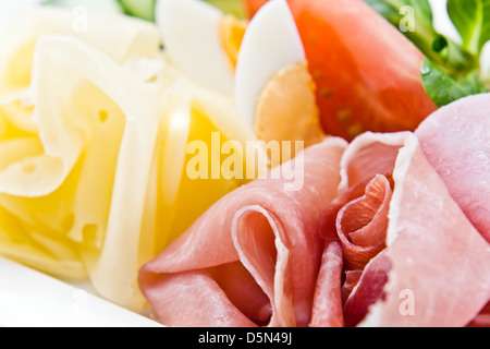 Schinken und Käse, Makroaufnahme, konzentrieren sich auf einen Schinken Stockfoto