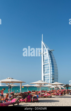 Beach Resort neben Luxushotel Burj Al Arab in Dubai Vereinigte Arabische Emirate Stockfoto