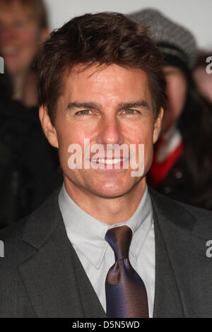 London, UK. 4. April 2013. Tom Cruise besucht die UK-Premiere von "Oblivion" im BFI IMAX, London. Bildnachweis: DPA/Alamy Live-Nachrichten Stockfoto