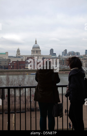 Blick auf St. Pauls von Tate Modern - London - Uk Stockfoto