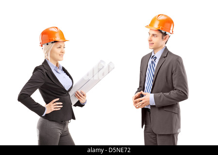 Als Architektin und männliche Investor mit einem Treffen isoliert auf weißem Hintergrund Stockfoto