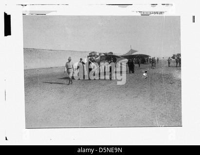 Foto eines italienischen Militärpostens in Tripolis, Libyen, während des italienisch-türkischen Krieges (1911–1912). Das Bild erfasst die militärische Präsenz und Infrastruktur während des Konflikts. Stockfoto