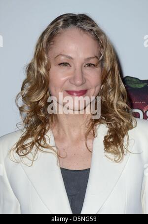 New York, USA. 5. April 2013. Joan Osborne im Ankunftsbereich für The Friars Club Braten ehrt Jack Black, New York Hilton Hotel, New York, NY 5. April 2013. Foto von: Derek Sturm/Everett Collection/Alamy Live-Nachrichten Stockfoto