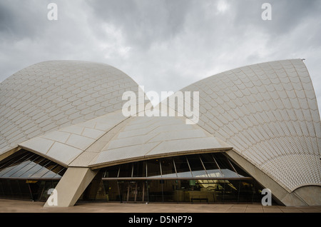 Das majestätische Opernhaus dominiert Sydney Harbour. Stockfoto