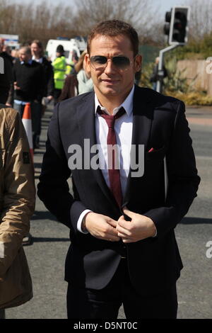 Aintree, UK. 6. April 2013. Ehemalige EastEnders Sterne Joe Swash besucht die Wettkampfbesprechung Grand National in Aintree am Samstag, 6. April 2013. Bildnachweis: Christopher Middleton / Alamy Live News Stockfoto