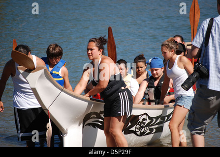 Kanu, Coastsalish, Wasserqualität Stockfoto