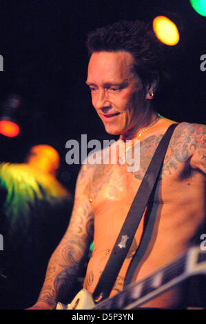 West Hollywood, Kalifornien, USA. 6. April 2013. Musiker-BILLY MORRISON live auf der Viper Room, West Hollywood, Califonia, USA, April 5, 2013.Credit Bild Cr Scott Mitchell/ZUMA Press (Bild Kredit: Kredit: Scott Mitchell/ZUMAPRESS.com/Alamy Live News) Stockfoto