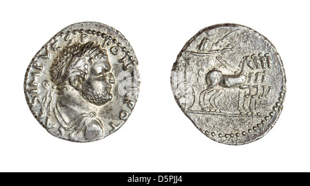 Titus 79-81 CE Silber links, Leiter des Titus. Rechts Kaiser in Quadriga (4 horsed Wagen) Stockfoto