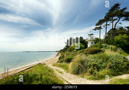 Das Beaulieu River Millennium Leuchtfeuer auch bekannt als Lepe Leuchtturm am Lepe im New Forest National Park in Hampshire Stockfoto