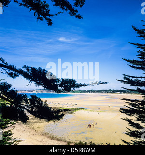 "Le-Val-André" Pleneuf Strand bei Ebbe Brittany France Stockfoto